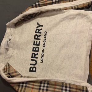 Burberry sweater